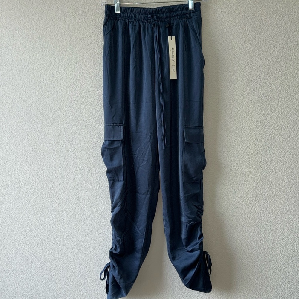 Mustard Seed Cargo Jogger Size Small NWT